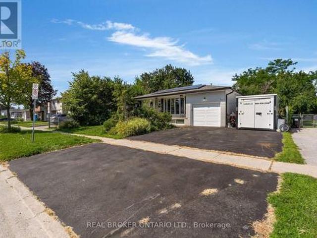 61 Bernick Drive, Barrie, ON, L4M 5C1 house for sale | Listing ID S13689 | Royal LePage