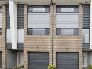 6/1 Bon Scott Crescent, Moncrieff ACT 2914 Townhouse For Rent | Domain