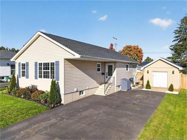 61 Bolton St, Moncton, NB, E1E 2H5 house for sale | Listing ID NB149034 | Royal LePage