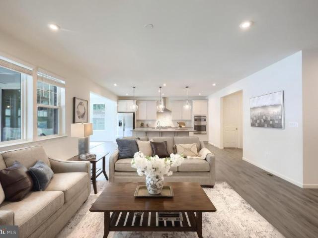 61 Black Oak Court