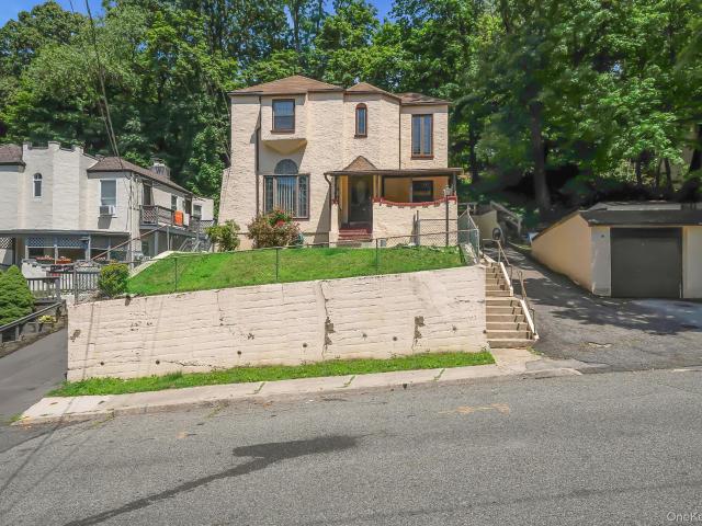 61 Continental Place