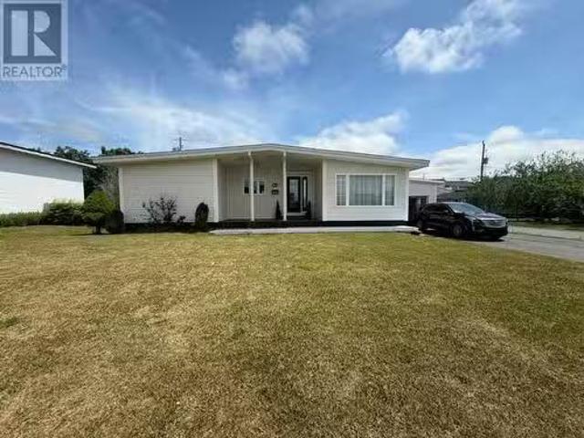 61 Confederation Street, Fortune, NL, A0E 1P0 house for sale.