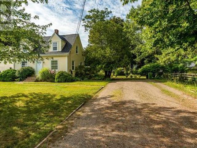 61 Connaught Avenue, Middleton, NS, B0S 1P0 house for sale | Listing ID 202622 | Royal LePage