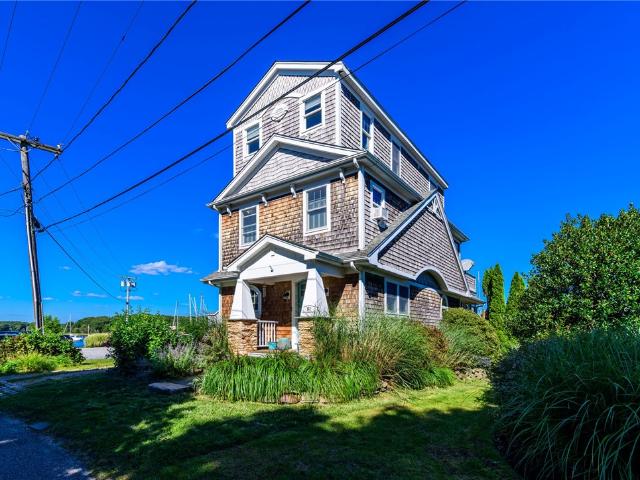 61 Esmond Avenue