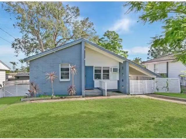 61 Gasmata Street, Whalan House for rent Listed by Elite Agen.