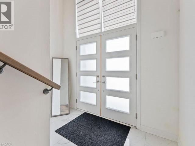 61 GEORGE BRIER Drive E, Paris, Ontario, N3L4A2