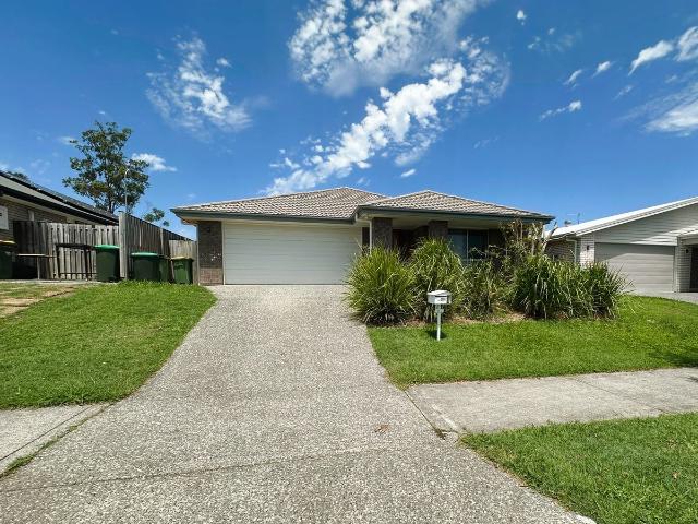 61 Greenwich Avenue, Pimpama