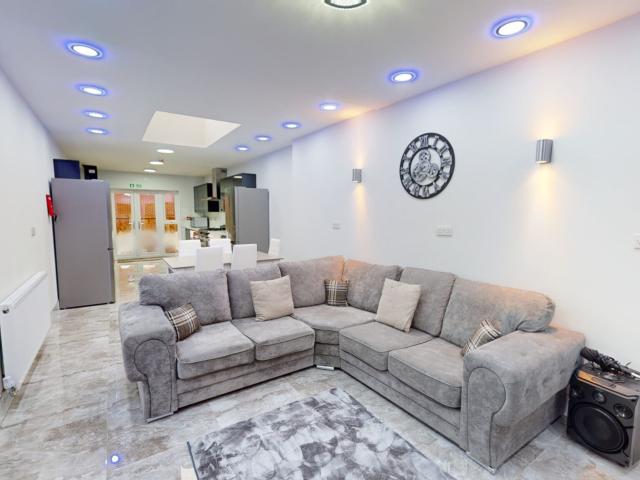 61 Harrow Road Selly Oak Similar Properties