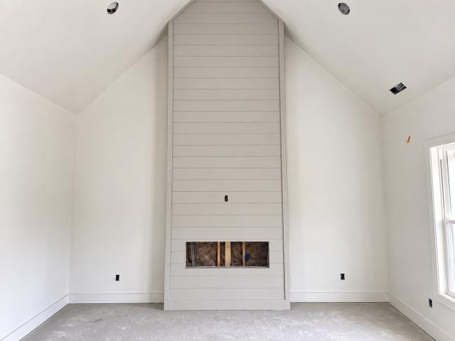 61 Hickory Grove Dr