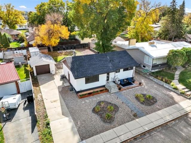 61 Huckvale Crescent Sw, Medicine Hat, AB, T1A 5J7 house for sale | Listing ID A2350 | Royal LePage