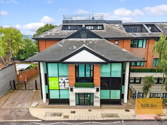 61 Key Point, High Street, Potters Bar EN6, 2 bed flat to rent, £1,650 pcm | PrimeLocation