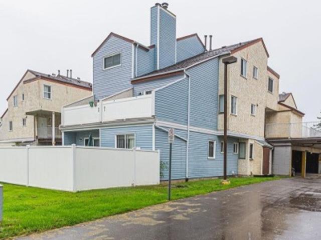 61 Lancaster Terrace Nw, Edmonton, AB, T5X 5S4 townhouse for sale | Listing ID E4505 | Royal LePage