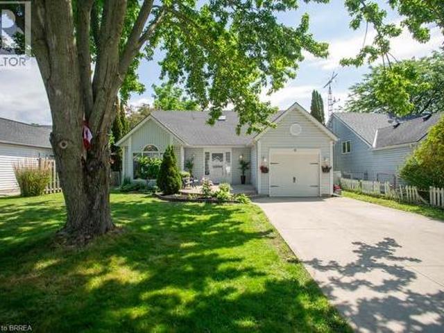 61 Leslie Avenue, Port Dover, ON, N0A 1N4 house for sale | Listing ID 40851 | Royal LePage