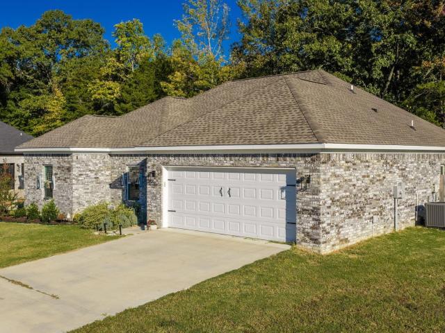 61 Lewis Loop
