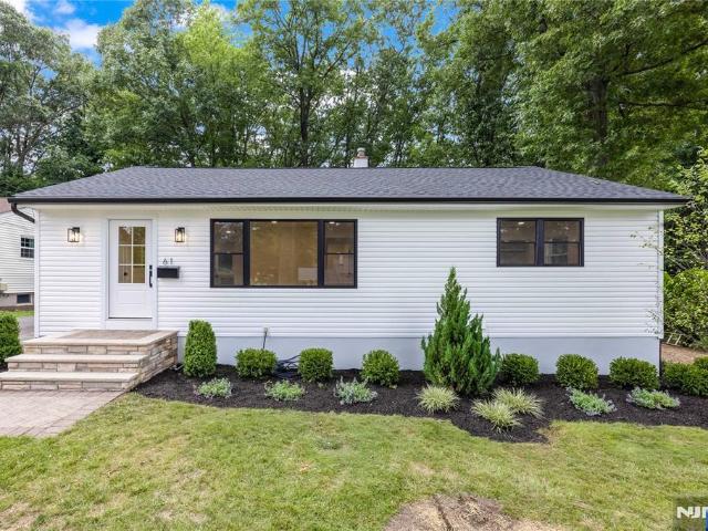61 Mackay Avenue