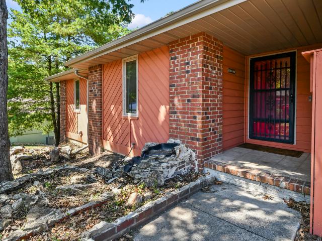 61 Northwoods Drive