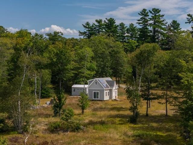 61A Bay View Trl, Edgecomb, ME 04556
