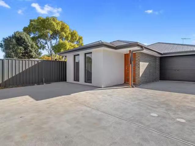 61A Selway Terrace, O'sullivan Beach, SA 5166