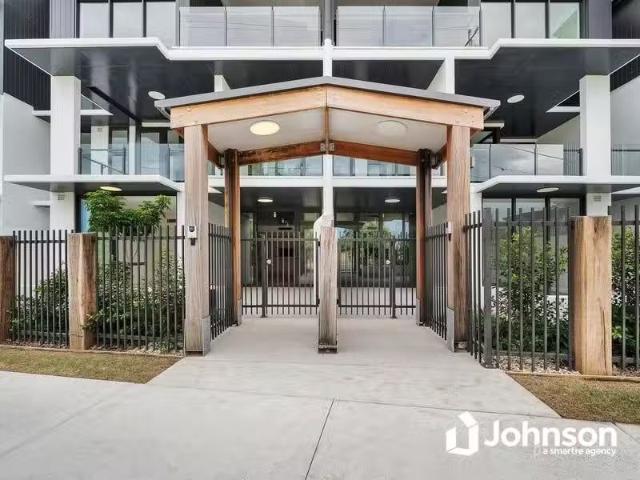 6/208 Norman Avenue, Norman Park Apartment for rent Listed by.
