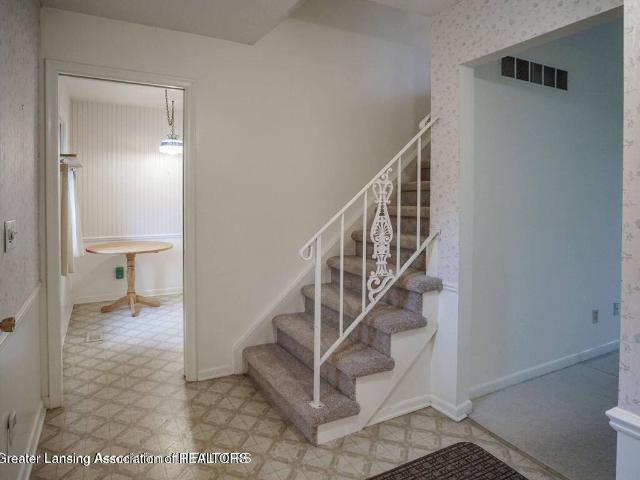 6209 Cobblers Drive