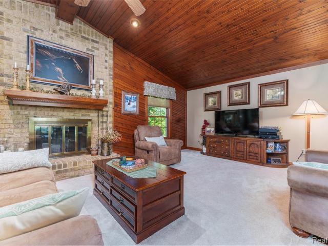 6209 Raddatz Road