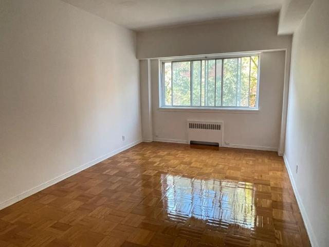 6201 Rue Sherbrooke Ouest apartment — Montréal, QC 2 Bedroom 2 Bedroom