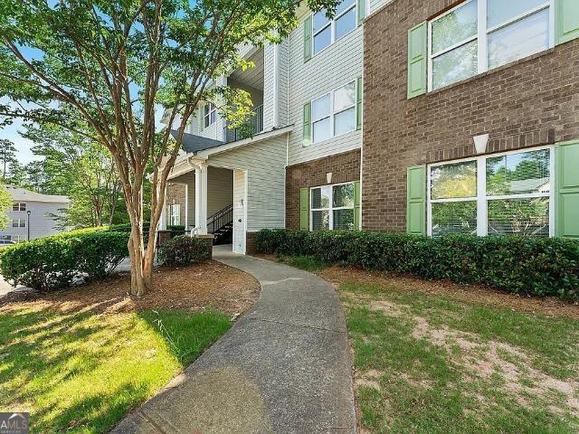 6202 Fairington Ridge Circle