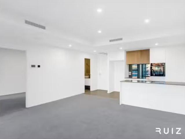 620/325 Northbourne Avenue, Lyneham Apartment for rent Listed.