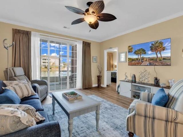 6203 Catalina Dr. 1011
