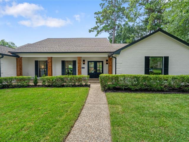 6203 Fawnwood Drive