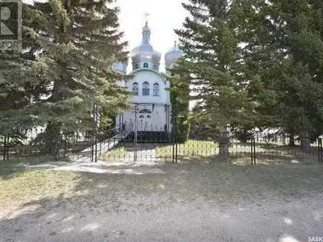 620 10Th Avenue W, Nipawin, SK, S0E 1E0 commercial for sale.