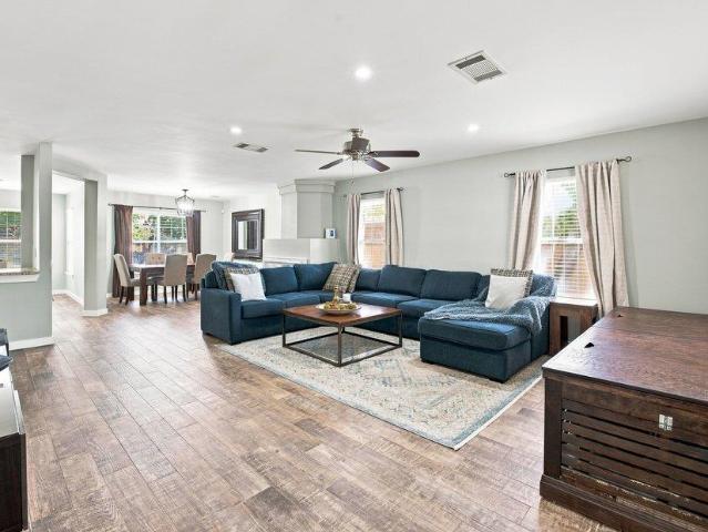 620 Catumet Dr