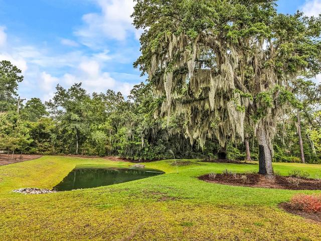 620 Golden Resin Rd 620
