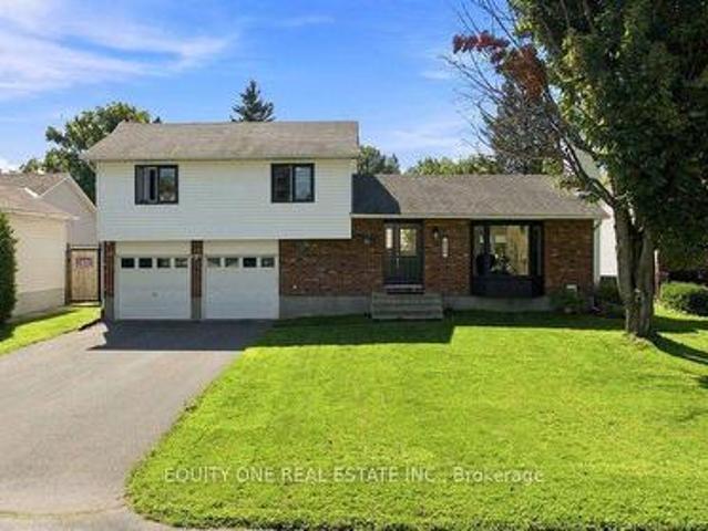 620 Loucks Drive, Russell, ON, K4R 1B7 house for sale | Listing ID X13703 | Royal LePage