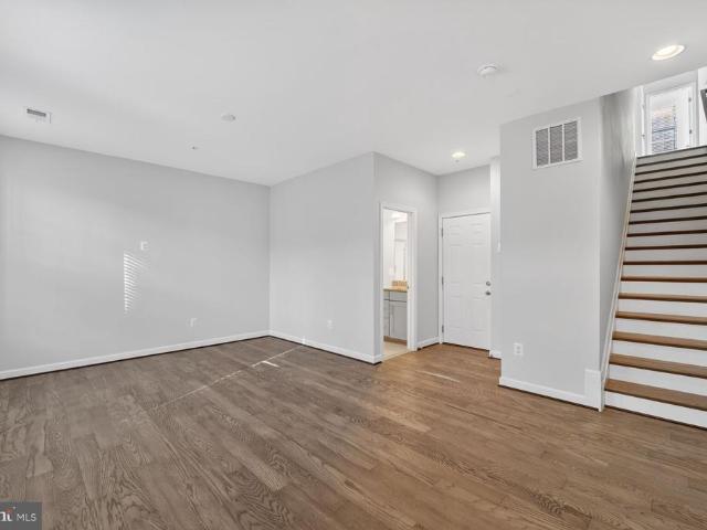620 Leigh Way