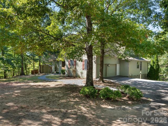 620 N Highland Road