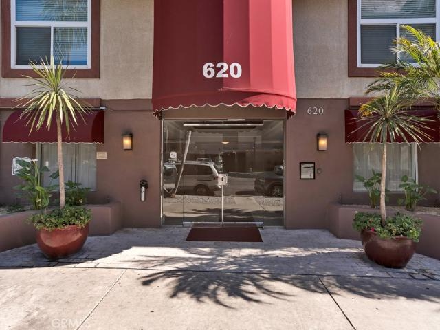 620 S Gramercy Pl, Unit 338, Los Angeles, CA 90005 | MLS #SR26095