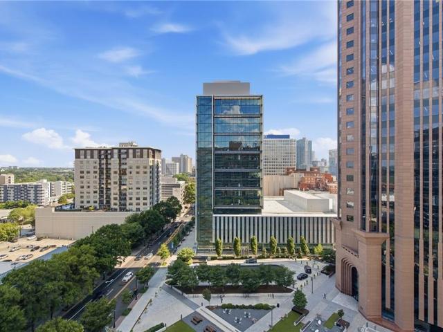 620 Peachtree Street NE 1607