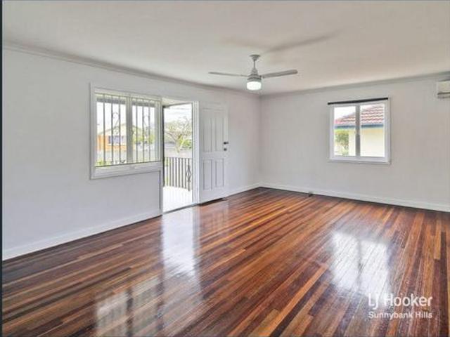 $620 per week for an 8 month lease ending on 25/01/2027, Mid term rent increase to $700 on 23/12/2026. Renewal/extension available