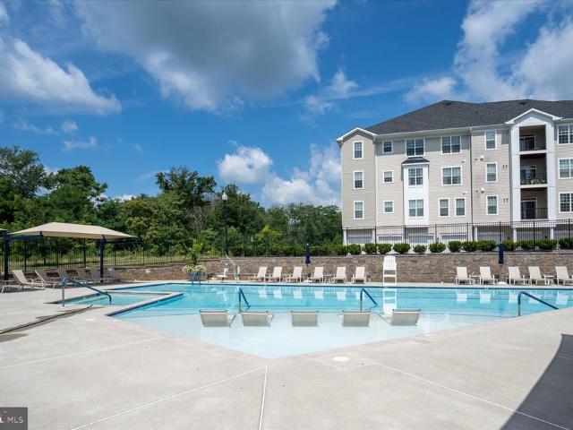 620 Quarry View Court # 405
