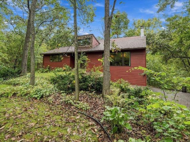 6214 Knollwood Drive