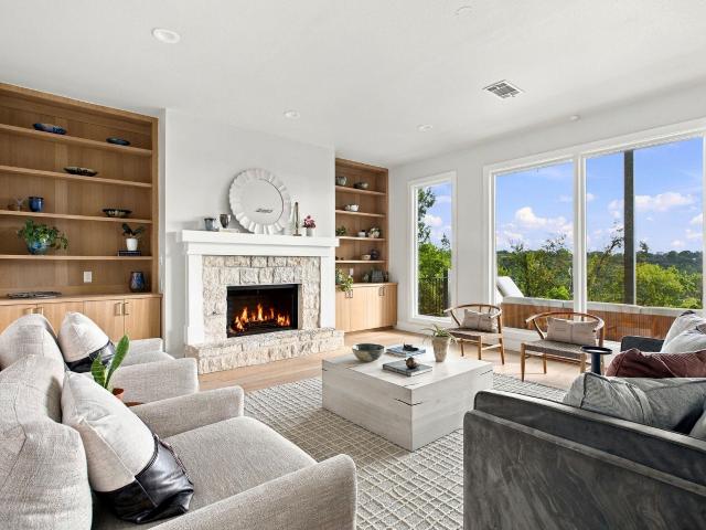 6217 Edwards Mountain Cv