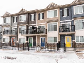 Edmonton, Alberta - Office room, Parking