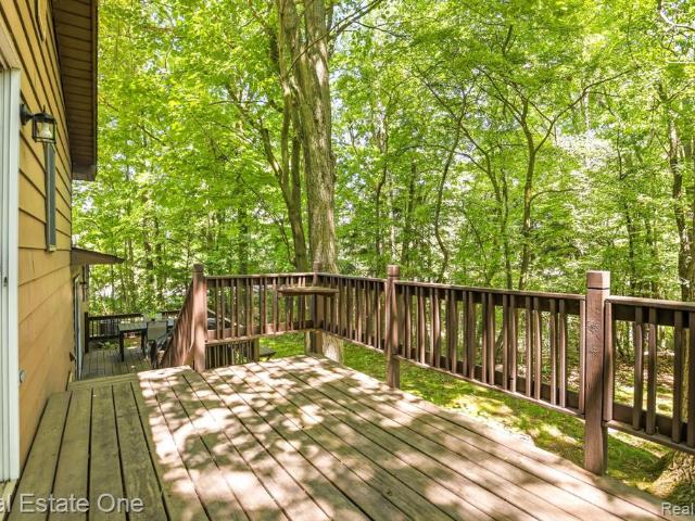 6218 Sturgeon Creek Parkway