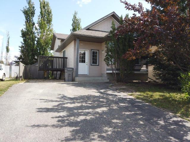 6219 90A Street 4 Bedroom Home Apartment for Rent
