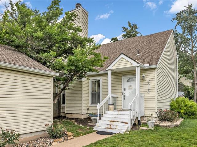 6210 NW 82nd Terrace