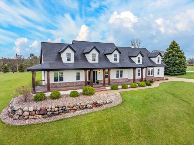 6210 Amethyst Dr, Waunakee, WI 53597 | MLS #2019
