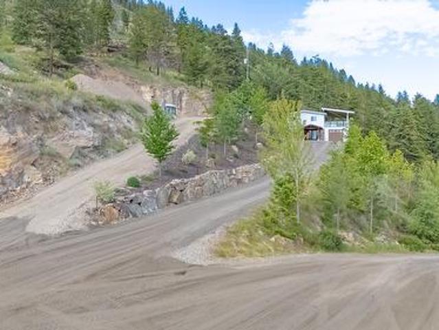 6210 33 Highway, Kelowna, BC, V1P 1H8 house for sale | Listing ID 10389 | Royal LePage