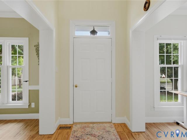 6212 Winsted Court