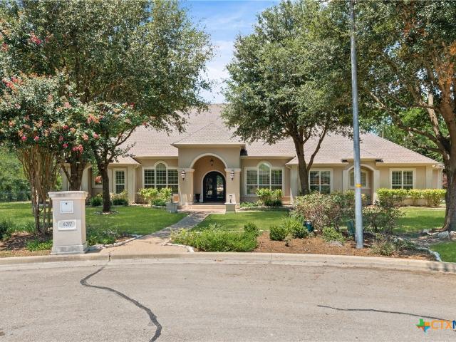 6212 Wooded Creek Cove